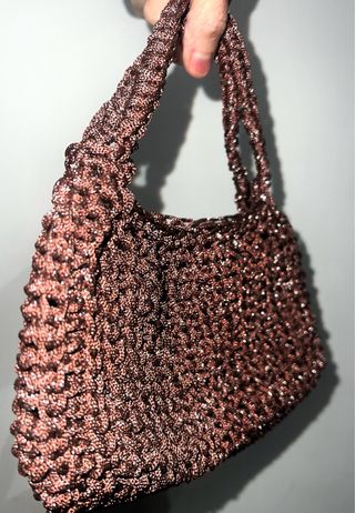 Borsa fatta a uncinetto marrone