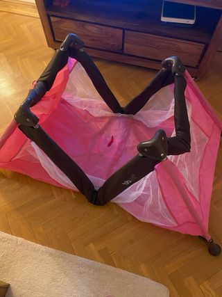 Cuna de viaje rosa