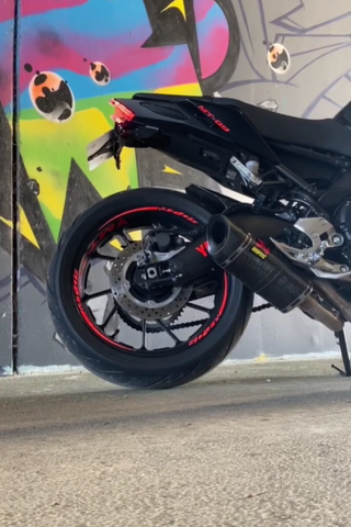 Tubo escape Akrapovic Tracer 9 MT-09 GT