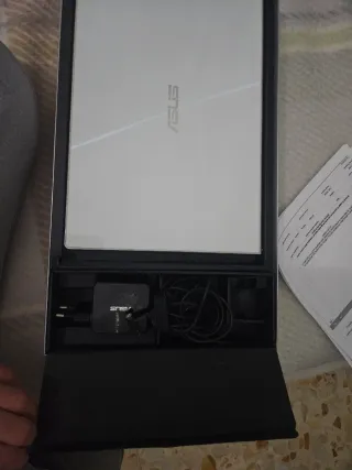 Asus Zenbook touch screen