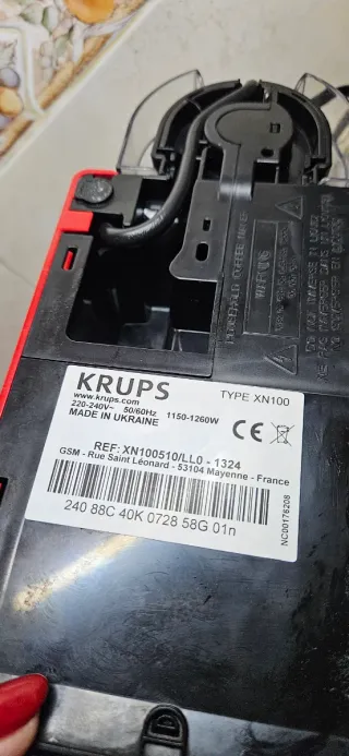 Cafetera Nespresso Krups Inissia Roja