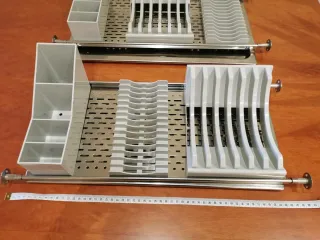 Scolapiatti in acciaio con accessori