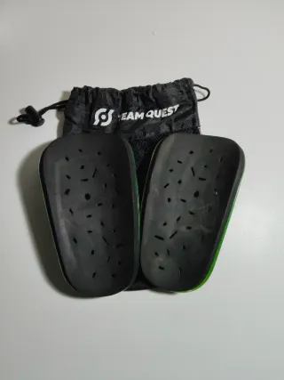 Espinilleras TeamQuest Negras y Verdes