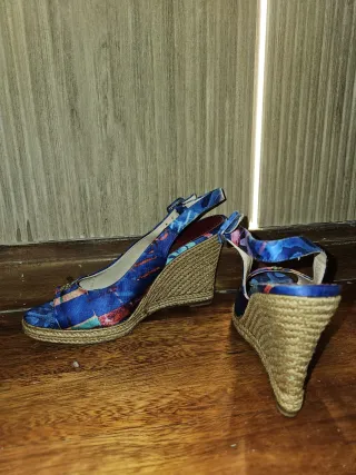 Zapatos de cuña multicolor