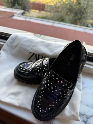 Mocassini Zara bambina con borchie