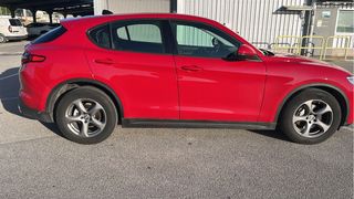 Alfa Romeo Stelvio 2017