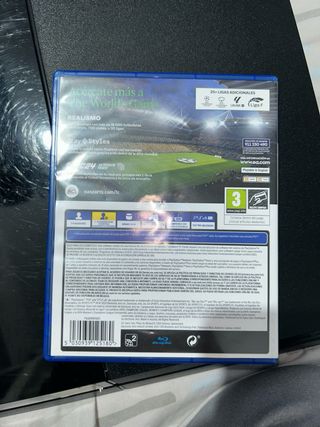 PS4 + 2 Mandos + FC24 + HDMI