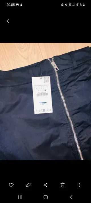 Falda larga negra con cremallera frontal