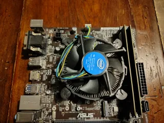 ASUS H110M-A/M.2 - Intel i7-6700