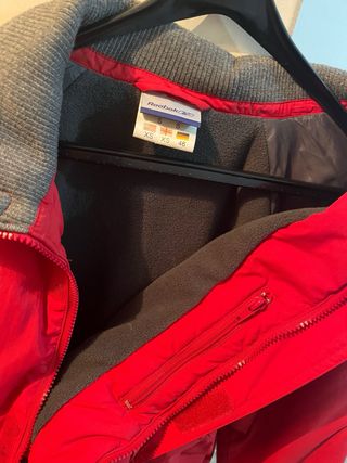 Chaqueta Reebok Roja y Blanca (Talla S Hombre)