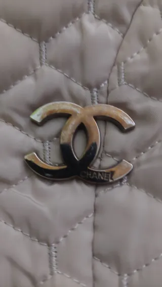 Abrigo Chanel Acolchado Beige