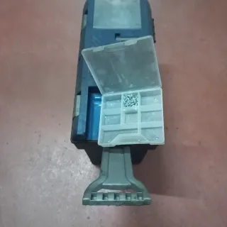 Caja de herramientas con ruedas