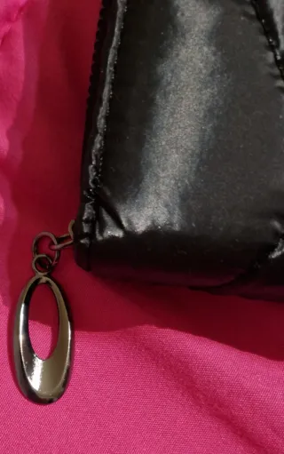 Portafoglio donna nero trapuntato