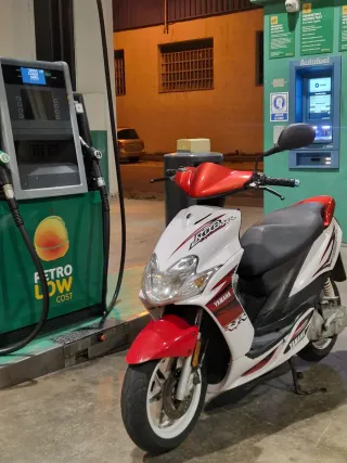 Yamaha Jog RR 49cc Scooter