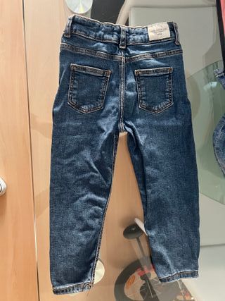 Pantalones vaqueros Mango y zara