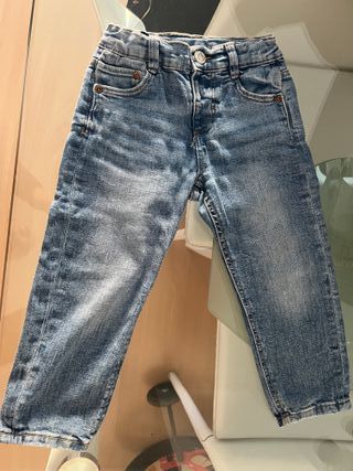 Pantalones vaqueros Mango y zara
