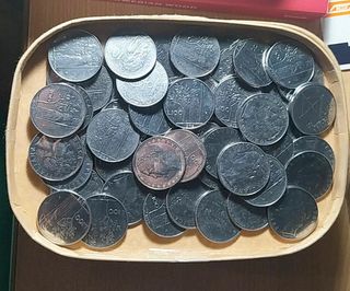 vecchie monete da 100 Lire italiane