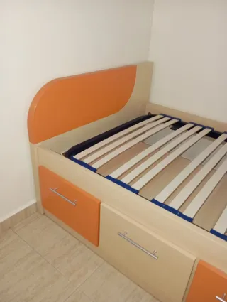 Cama individual con cajones