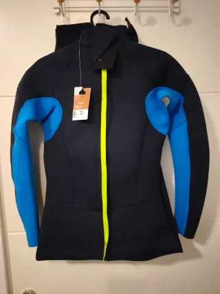 Traje neopreno Decathlon 14 años NUEVO etiqueta.