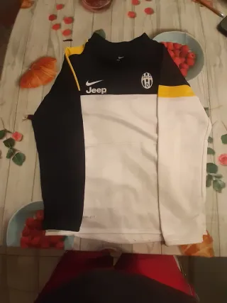 Maglia bicolore nera e bianca