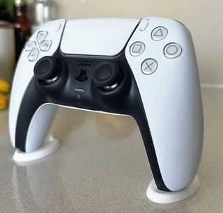 Soporte Mando PS5 Invisible