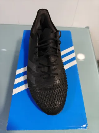 Botas de fútbol Adidas PREDATOR Negras