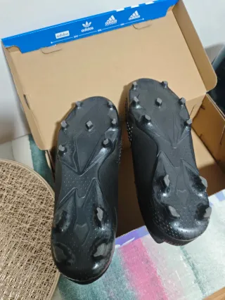 Botas de fútbol Adidas PREDATOR Negras