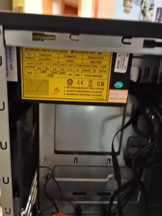 Case Antec Mid Tower ATX alimentatore e Masterizza