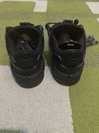 Playeros exclusivos Nike x RTFKT Dunk Genesis Void