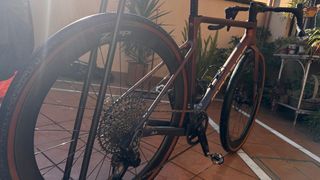 Bicicleta Megamo Silk AXS 01 Gravel Marrón