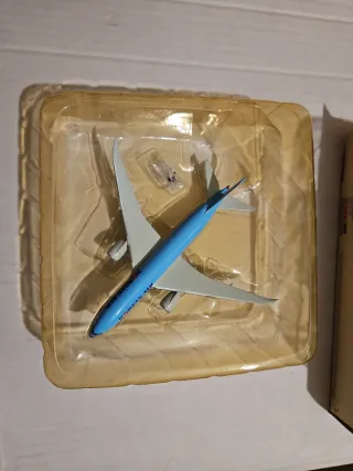 DRAGON WINGS 55926- BOEING 787-8 KOREAN AIR, ESCAL