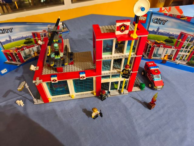 LEGO City Parque de Bomberos 60004
