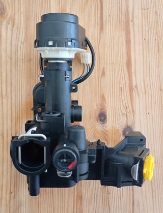 VALVULA 3 VIAS CALDERA ARISTON EGIS PLUS