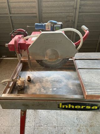 Cortadora de azulejos INHERSA al agua