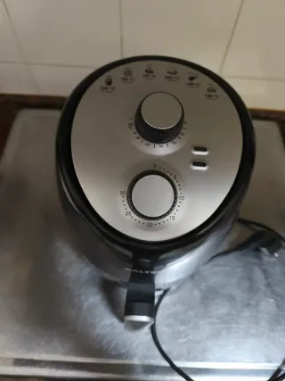 Freidora de Aire Salter Negra