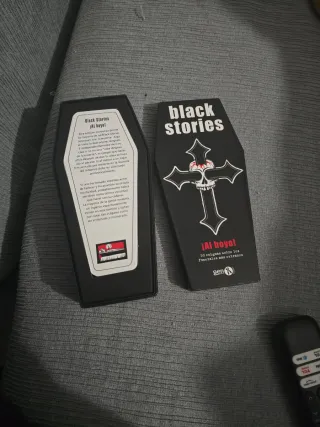 Black Stories ¡Al Hoyo! Juego de enigmas