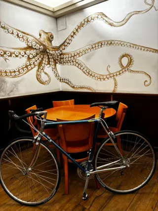 Bicicleta de carretera Mavic azul