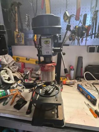 Taladro de columna para mesa