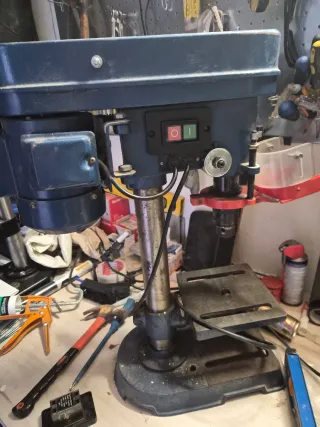 Taladro de columna para mesa