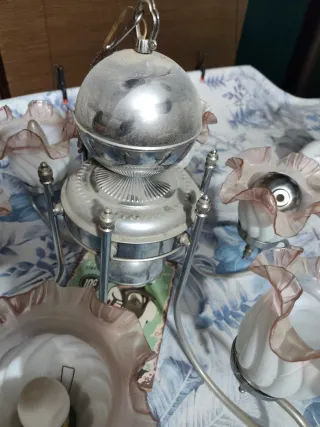 Lámpara de techo cristal y metal rosa