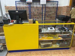 Kit Mostrador y 5 estanterías metálicas