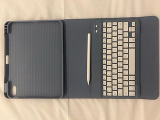 iPhone 13 Verde 128GB + iPad 10 64GB.