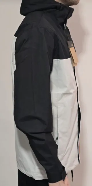 Cortavientos, Talla M, con etiqueta