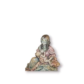 Escultura Mãe a Amamentar