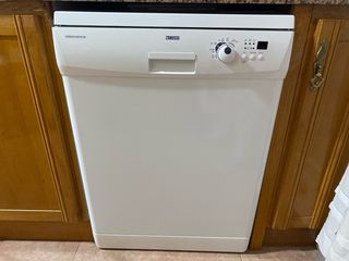 Lavavajillas Zanussi