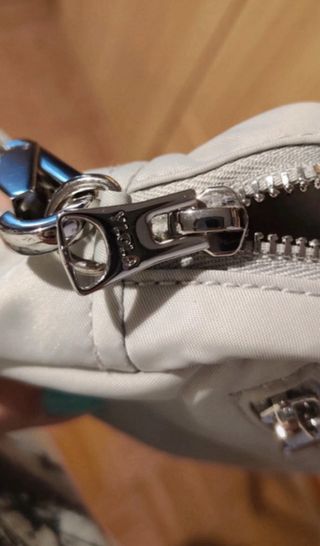 Bolso Bimba y Lola blanco y plateado