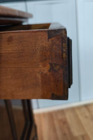 Mesita de noche madera y mármol S.XIX