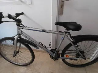 Bicicleta Rockrider plateada
