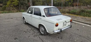 SEAT 850 especial 4 puertas 1972