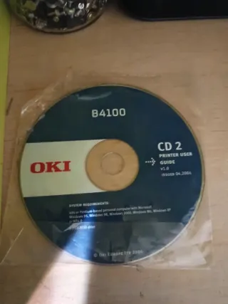 CD OKI B4100 Printer User Guide v1.0 disco 2 leer